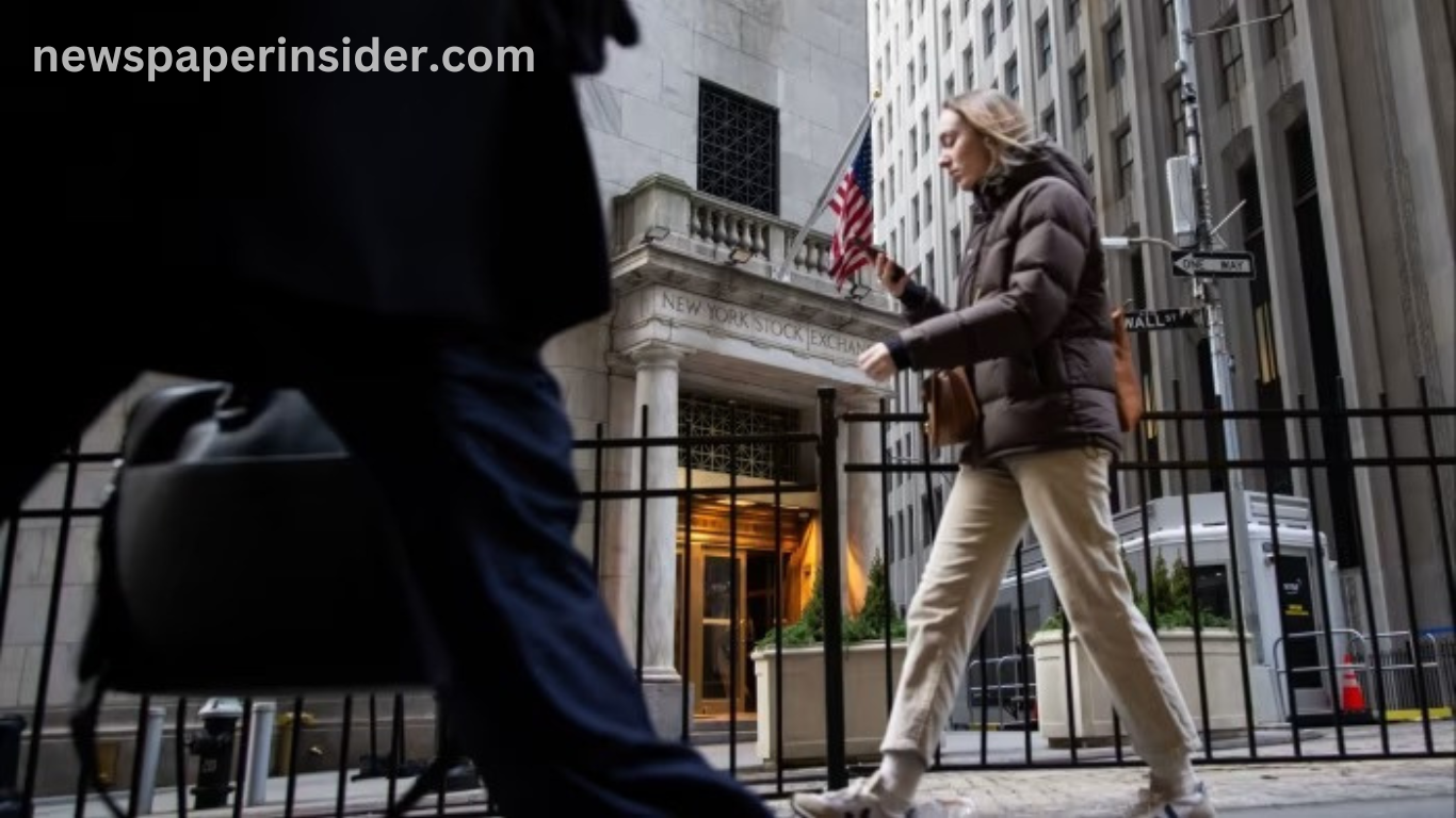 Wall Street on edge as US stocks plunge amid a bleak economic forecast, fueling investor concerns over market stability and future growth.