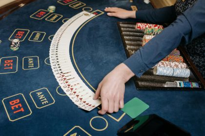 Mobile Play and Big Bonuses